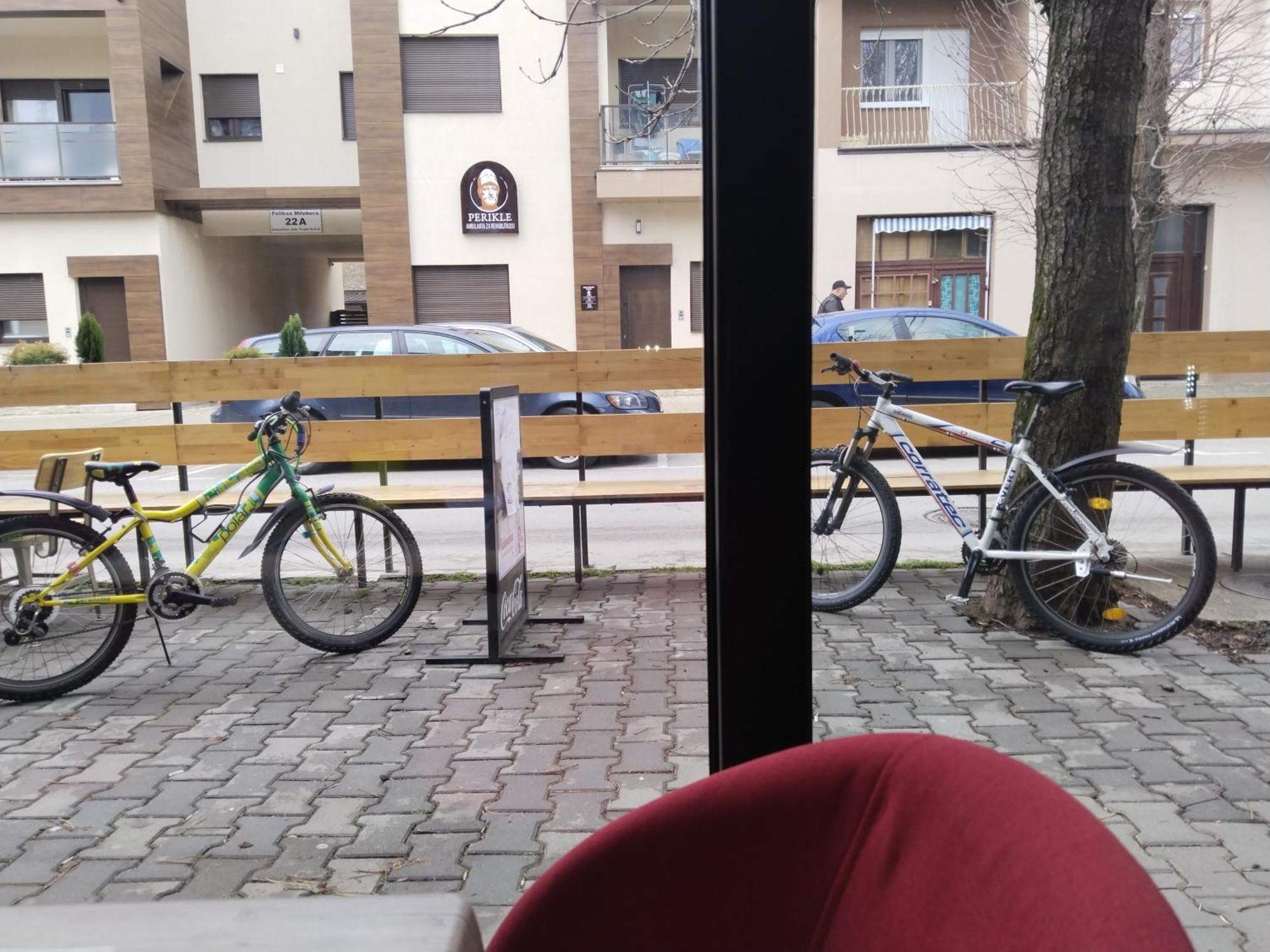 Sandra Apartmani Vrsac Luaran gambar